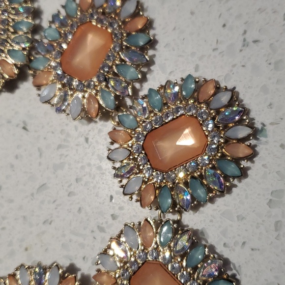 Costume jewellry - Picture 2 of 2